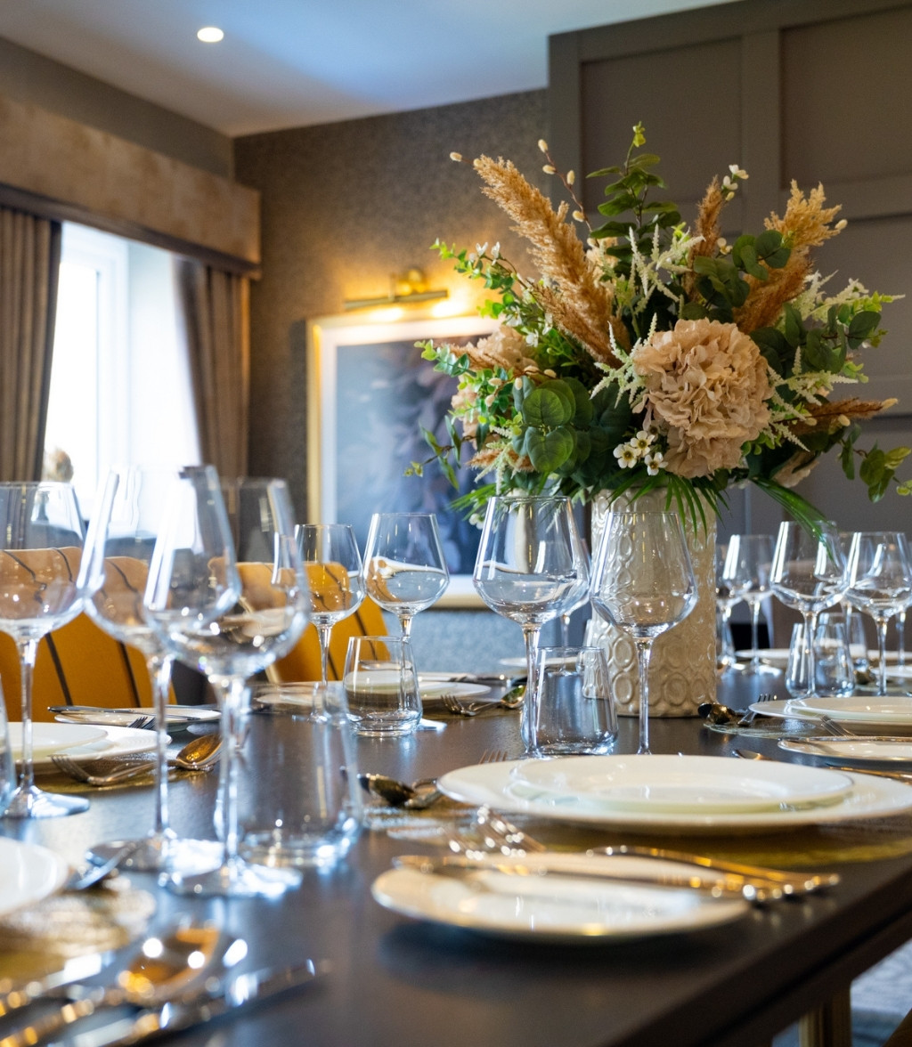  sophisticated table setting for a formal dinner